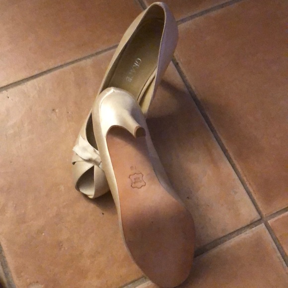 Satin GRACE pumps.  Never worn/ can be dyed - Picture 2 of 2